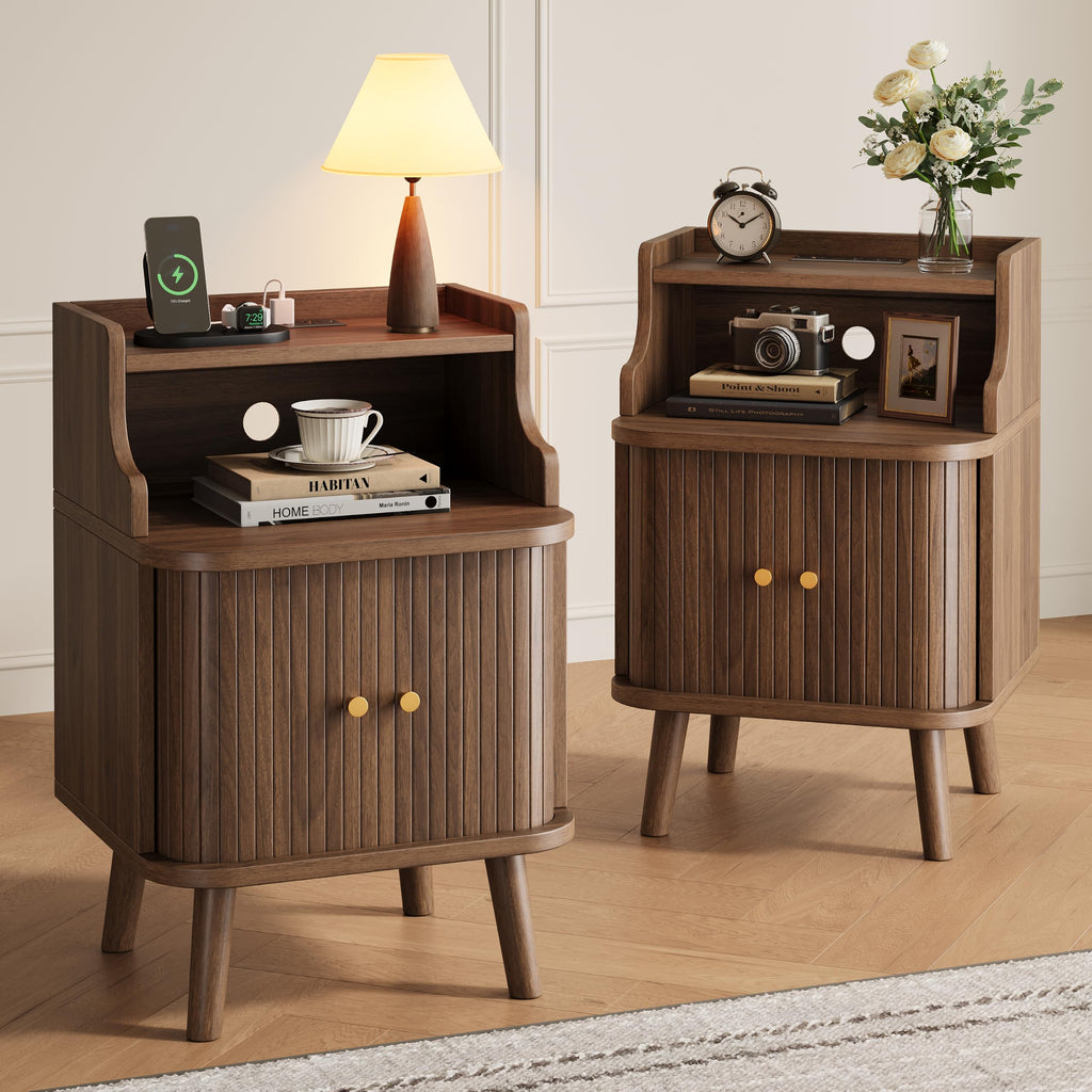 Mid Century Modern Nightstand Set of 2 with Charging Station I379